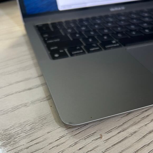 Apple 13” MacBook Air With Apple M1 Chip Gray Laptop With Original Box - Picture 6 of 11